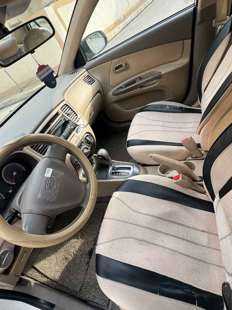 كيا ريو

موديل 2012

بدون صبغ بيها ملاحضات بسيطة 

رقم دهوك مسطرة

سيارة باسمي شرط تحويل

طخم تاير جديد 

تدفئة و تبريد 

مكينة 14 اصل

وارد كوري خليجي

مكينة و گير شرط

 بيه واتس***********
