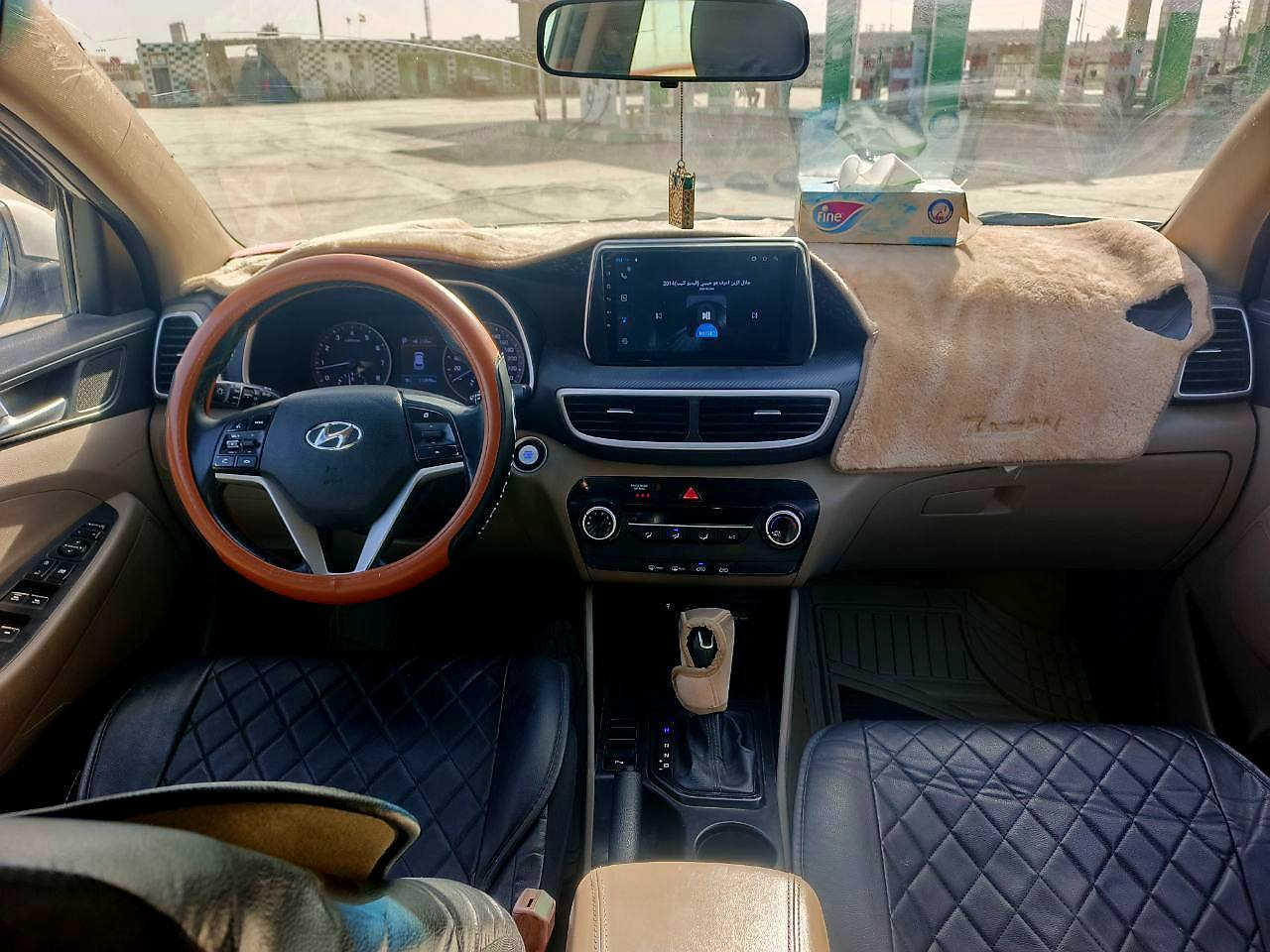 توسان خليجي 2020 رقم بغداد انكليزي بسمي مداور ثاني يوم
كير ومحرك وحداديه مكفولات تخم تاير سياره احله من الصور
سياره بيهة تبديل بنيد وجاملغ أمامي وبيهة مكانات صبغ ابيع احزام 
السعر 140 وبيها مجال 
المكان بابل القاسم 
للستفسار ***********
