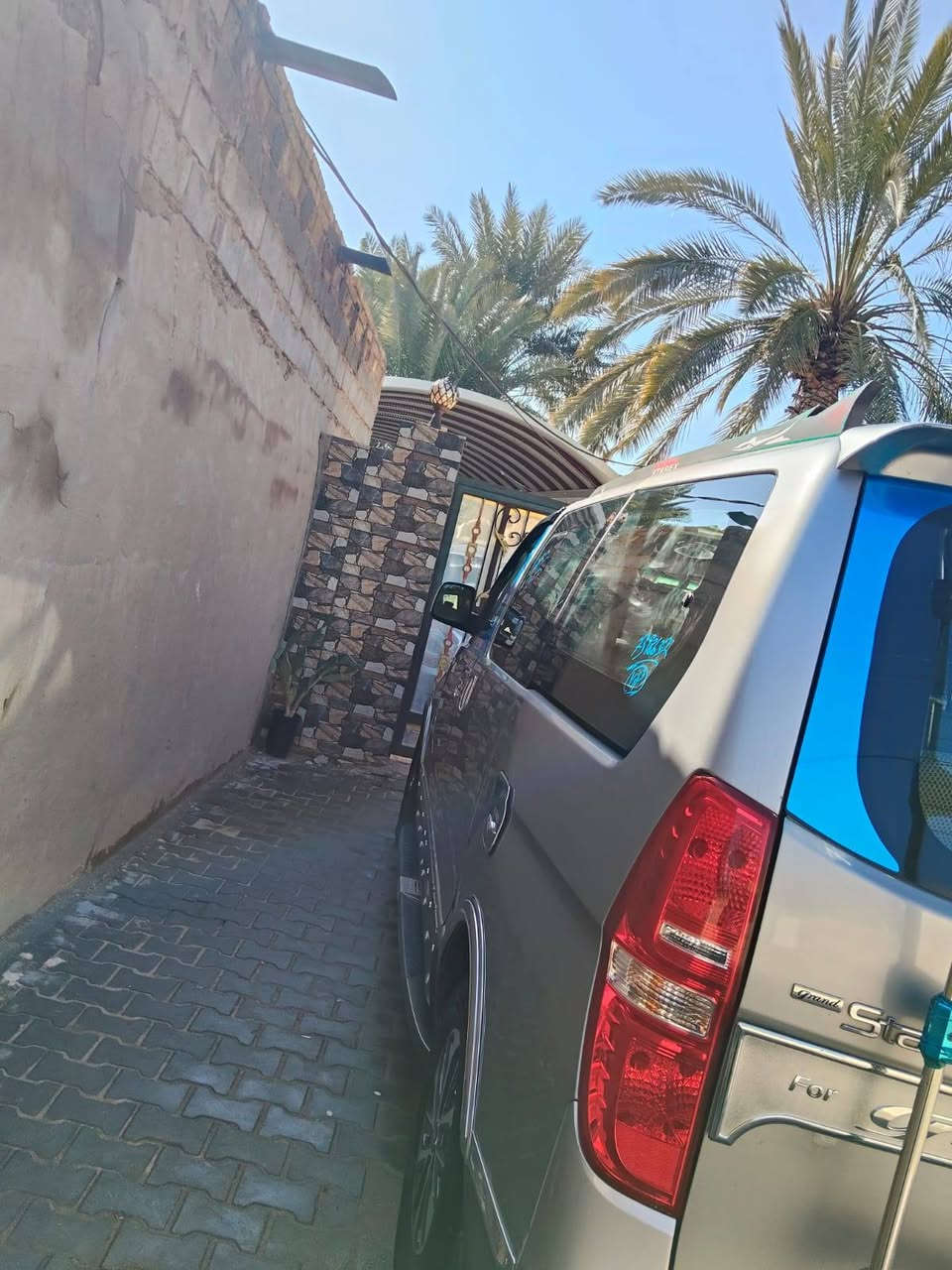 ستاركس مسكر ١٢ رقم بصره باسمي  اتوماتيك جديدة وكفاله السعر ١٩٠ وبيه مجال إذا ما عجبك الوضع اعبر بدون شي الله يحفظك ***********
