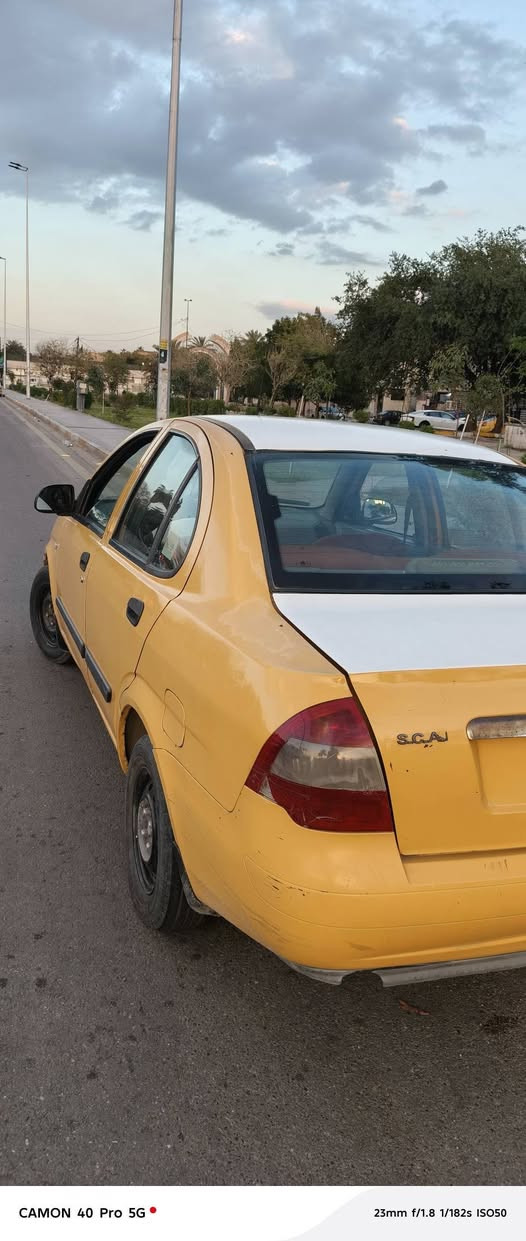 السلام عليكم طيبه 2015 تبديل جاملغ امامي عكس سايق و الباقي مكفول كير و مكينه خير من الله   وكهربائيات كله شغاله  صدر امامي و خلفي نضيف و تخم تايرات نضيف نقصهه فقط تبريد منقص غاز  سعره 35 مكانهه  بغداد مدينة الصدر  رقم واتساب ***********
