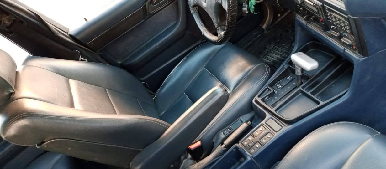 السلام عليكم
بي ام 525 مسكر عدل اصل موديل 1991 فول مواصفات كراسي كهرباء فتحه مري كهرباء كمبيوتر وضعيات قياده تدفئة كراسي كهربائيات بلاديه وكلها شغاله اي نقص مابيها رقم بغداد رقم جديد هزه جديده السيارة بأسمي  مكان سيارة كربلاء 
السعر 55 
***********
