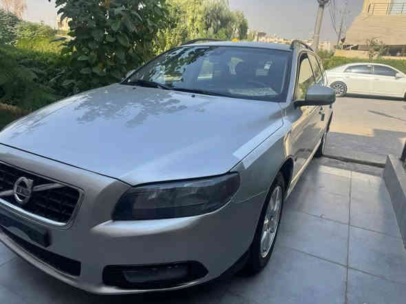 فالفو موديل ٢٠١١فول فول مواصفات بشرتي هه موو شتيك ديفروشم كيرو مكينه كامريه ساحيب سه نه وي  رقم تلفوني قباته بشرتي غرامه و براوه و كيرو مكينه من به اوليات دفروشم هيج غرامه ي لسر نيه ٢بارجه صبوغي هه يه بي ليدران  سعري ٤٠ورقه و مجال خاوه ن سه نه وي تلفوني داخراوه***********
