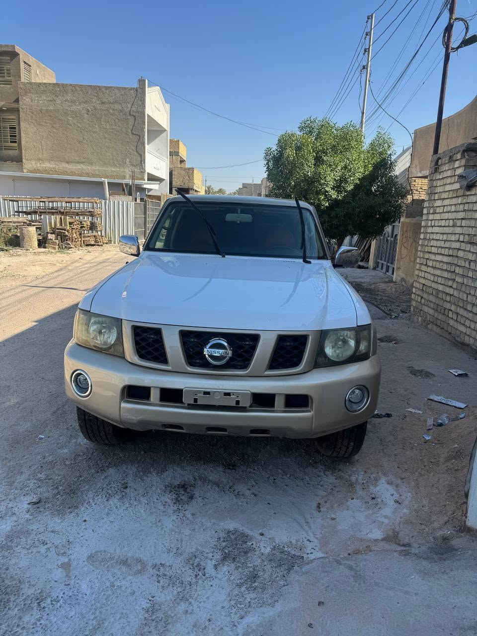 نيسان باترول ٢٠٠٨ 
مازاد الداخليه معاملتها واصل الكمرك
 سيارة جديده بس عوزه بعض النواقص البسيطه سعرها 80. ورقه 

ملاحظة إذا اكو مراوس بسياره احدث واطي فرق
*********** واتساب
*********** واتساب
