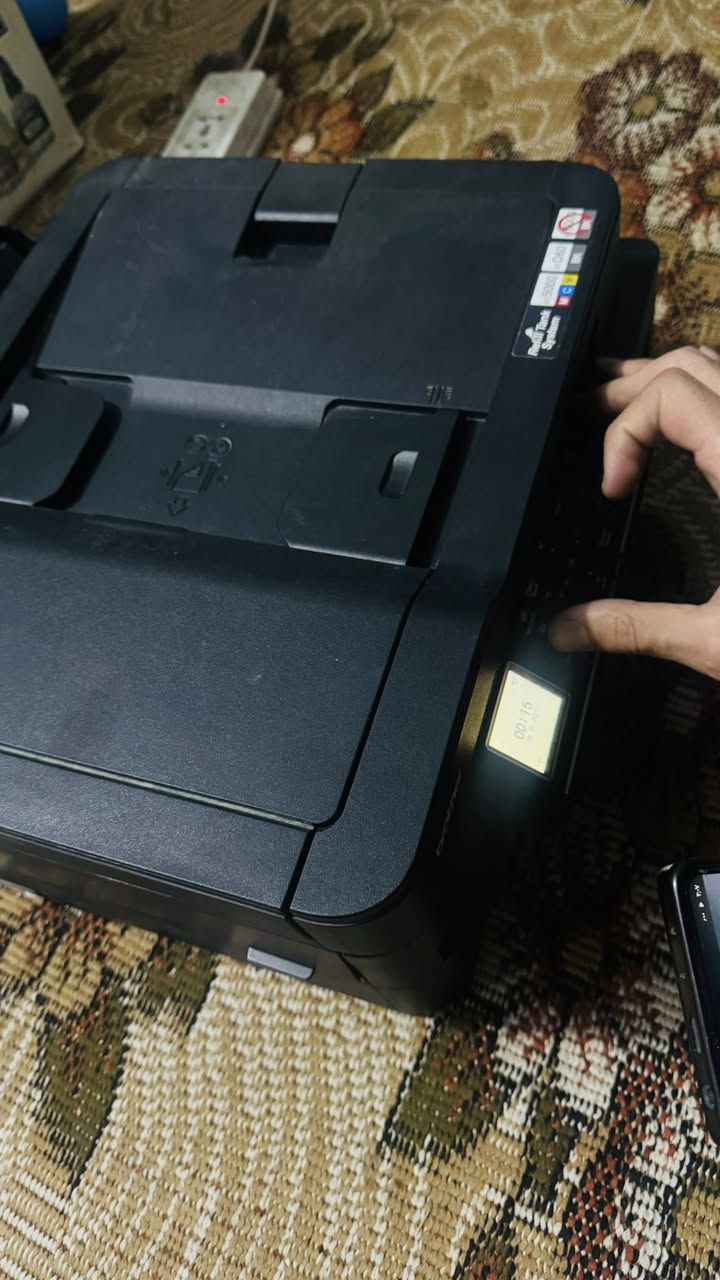 سلام عليكم
طابعه برذر جديده استخدام قليل ملون وعادي 

اريدها 250

ميسان ويوجد توصيل٥ لكل محافظات 

***********
