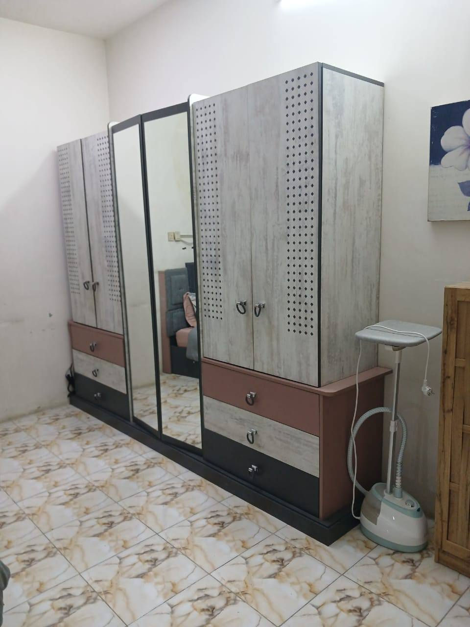 أغراض للبيع تخم قنفات ١٠ مقعد كلش قوي بيه ضرر كلش بسيط سعره ٢٥٠ وبيه مجال  ميز بلازمه كلش قوي واخو الجديد سعره ٢٠٠ وبيه مجال كاونتر ماخذته ٤٢ ورقه كلش قوي اريده مليون وسبعيه  وخمسين وبيه مجال غرفه نوم ماحذته مليونين اريده ٩٠٠ وبيه مجال العنوان الشعب سوق شلال الشراي يدخل خاص والسعر سهله


**إذا كنت صاحب هذا الإعلان وتريد حذفه لأي سبب، رجاءا أرسل رسالة إلى الدعم الفني**
