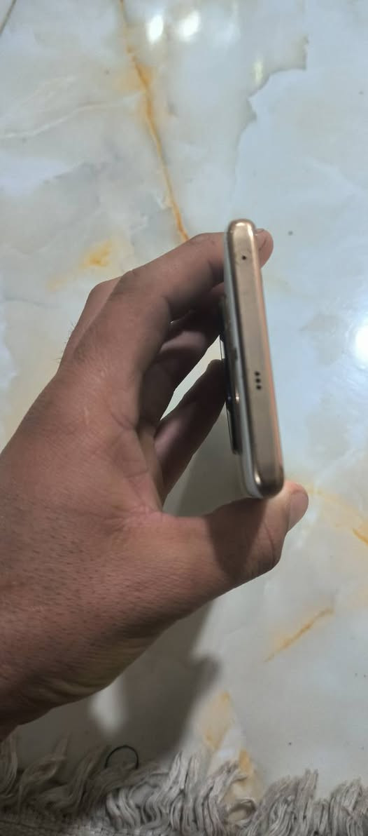 سلام عليكم للبيع ريلمي 11برو ذاكرة 512 كامره 200ميكابكسل


**إذا كنت صاحب هذا الإعلان وتريد حذفه لأي سبب، رجاءا أرسل رسالة إلى الدعم الفني**