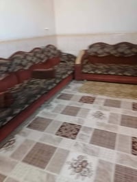 ديوان • ٩ متر
