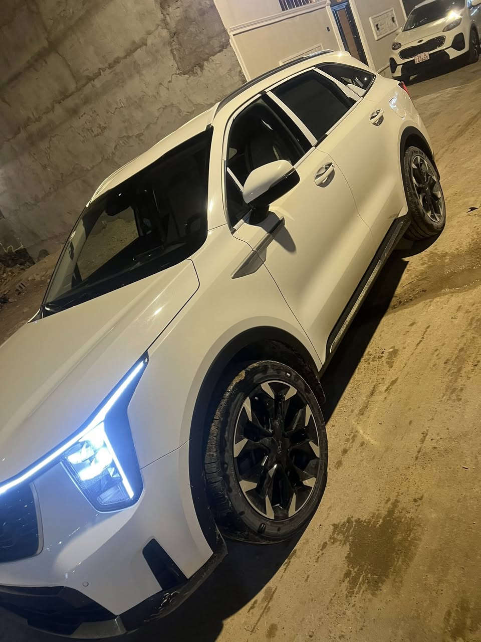 سلام عليكم للبيع سورنتو مديل 2024 
خليجي رقم اربيل سياره كفاله عدى 
لايت الايمن والايرباك الدشبول 
سياره فول مواصفات عدى البنراما 
السعر 265 
الرقم الهاتف ‭٠٧٧٠ ٦٦٢ ٩٠٣١‬
المكان البصره
الويل 20 
ايدشوب سياره فول عدى البنراما
