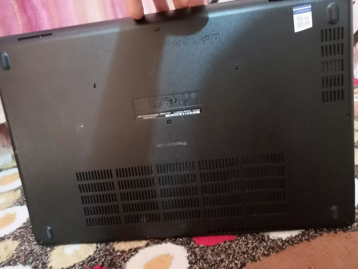 لابتوب dell
core i7 
الجيل 8
 مراوس بايباد


**إذا كنت صاحب هذا الإعلان وتريد حذفه لأي سبب، رجاءا أرسل رسالة إلى الدعم الفني**