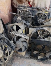 اخوان  عندي مروحيات مال جميع انواع السيارات  كلمن وسعره  ٠٧٧١٨٦٣٤٠٠٥