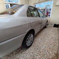 موديل ٢٠٠٠ • ما بيها ضربه • صبغ عام