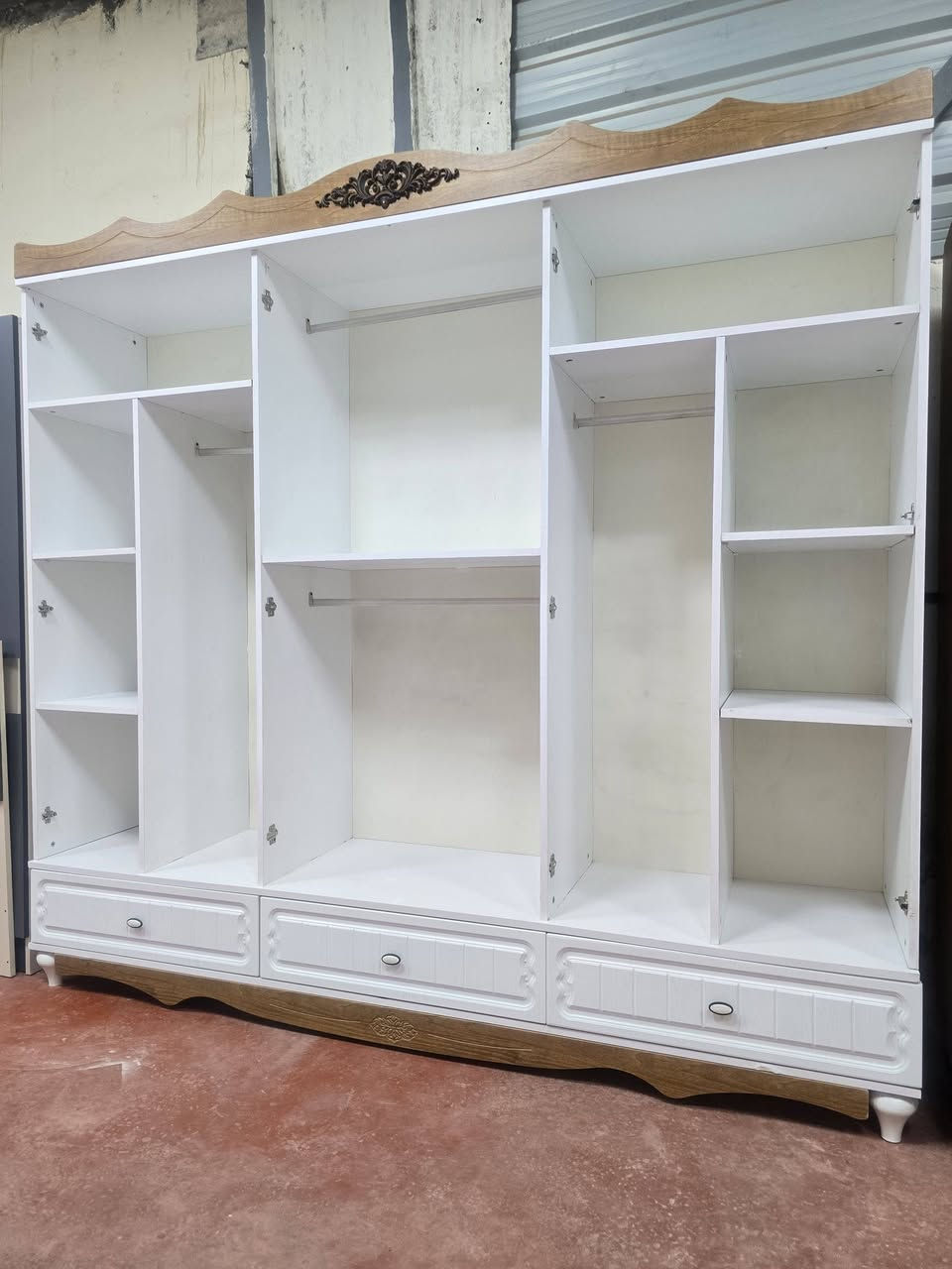 غرفه ترڪي مستخدم كانتري 💗
***********
8قطع 💗
نضافه 95 💯
نضام ابواب💗 
السعر 850💗
مع شد🪛 ونقل 🚚  مجاني داخل بغداد 💯💯💯
