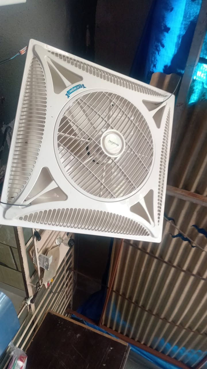 سلام عليكم بنكات سقفيه للبيع سعر لوحده ١٥ لستفسار تصل عل رقم ***********
