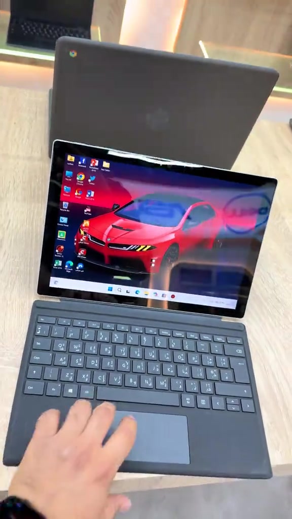 ⁨	⁨	Microsoft Surface Pro 4 💻 المعالج / core i7 6th  الرام / 8 GB  الهارد / 256 ssd m.2 Nvme  شاشة 2kلمس تنفصل  كيبورد عربي انكليزي ضوئي  سوبر سلم نحيف جدا  بسعر / 350,000 التوصيل مجانا لكل العراق 🚚🆓 عند الطلب يمكن طلب تنزيل اي برامج تحتاجها بشكل مجاني  الضمان شهرين صيانة او استبدال في حال وجود اي خلل مصنعي بالجهاز📍⁩ للحجز واتساب  ***********
