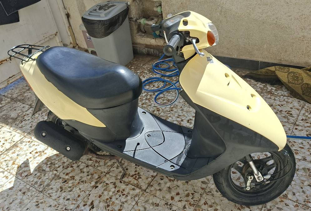 دراجه ساسوكي نضافه 100% صارلها شهر طالعه من الوكيل كهربائياتها كلهن شغالات السعر 500 يتصل *********** عمارة, ميسان
