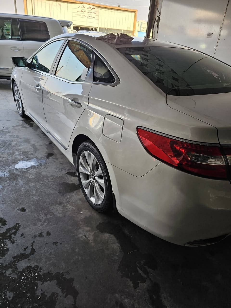 سلام عليكم ازيره البيع رقم أربيل سنويه جديده موديل 2012البيع ومراوس حسب الغناعه  كير مكينه حداده تخم تاير كله جديد بيها صبق جاملق وباب وباقي تفاصيل التصال علاه الرقم سعر 105وبيها مجال سياره خليجي ***********علمن ماجاوب خاص
