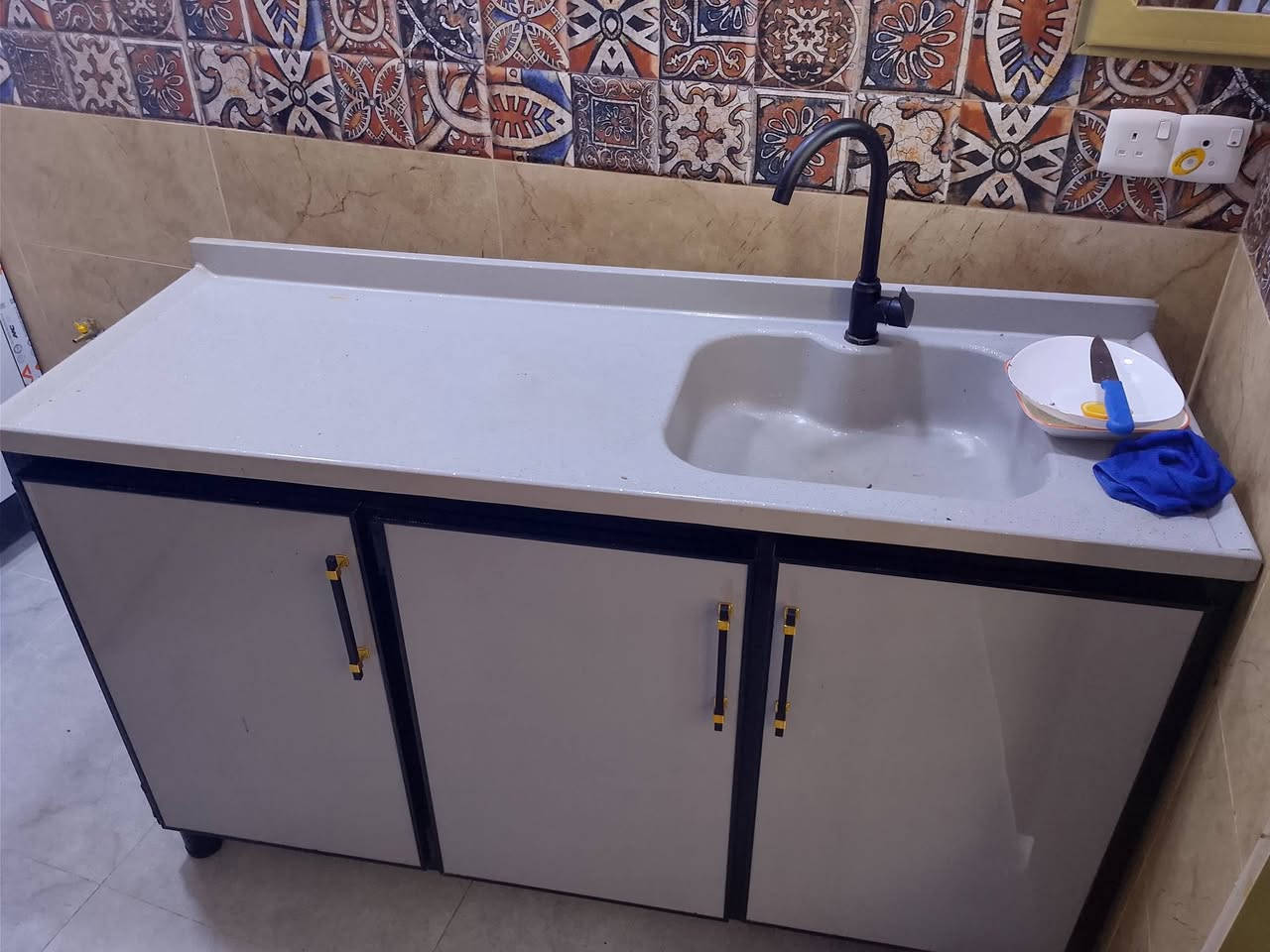 سلام عليكم البيع 175 الف
بغداد الدوره 
***********
