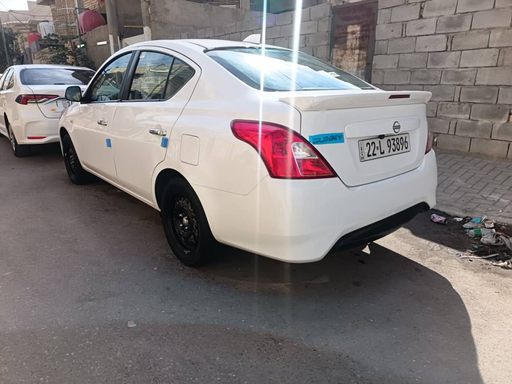 نيسان صني هندي مديل 24 ماشيه ٣٦ الف فقط السياره جديده كلش بيه كارت قليل بل باب السائق فقط سياره جديده شبك جديد السعر ١٢٦ رقمي *********** بغداد, العراق
