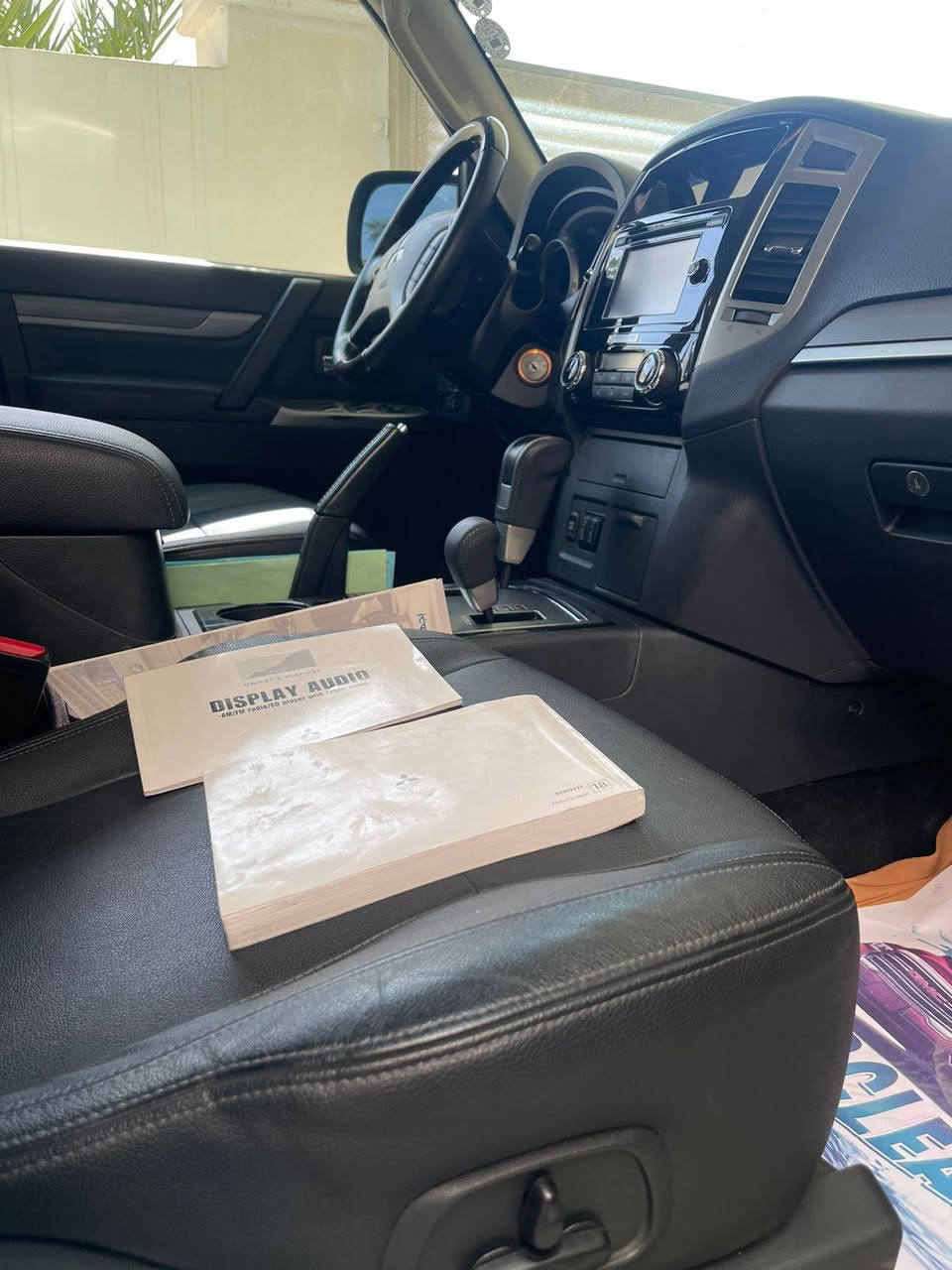 باجيرو موديل 18 مواصفات جلد اسود ومحرك 3800 حبتور كاميرا خلفيه واماميه شركه رقم اربيل ماشيه 94000  باسم ولد صديقي من بغداد مكان السياره حله..شرط تجي تفحص وتطلع وتشوف وسونار وتخابر المالك وتتفق الا تدفع فلوس اي شي يريحك بخصوص موضوع السياره  السعر 225
وهذا رقمي 
***********
