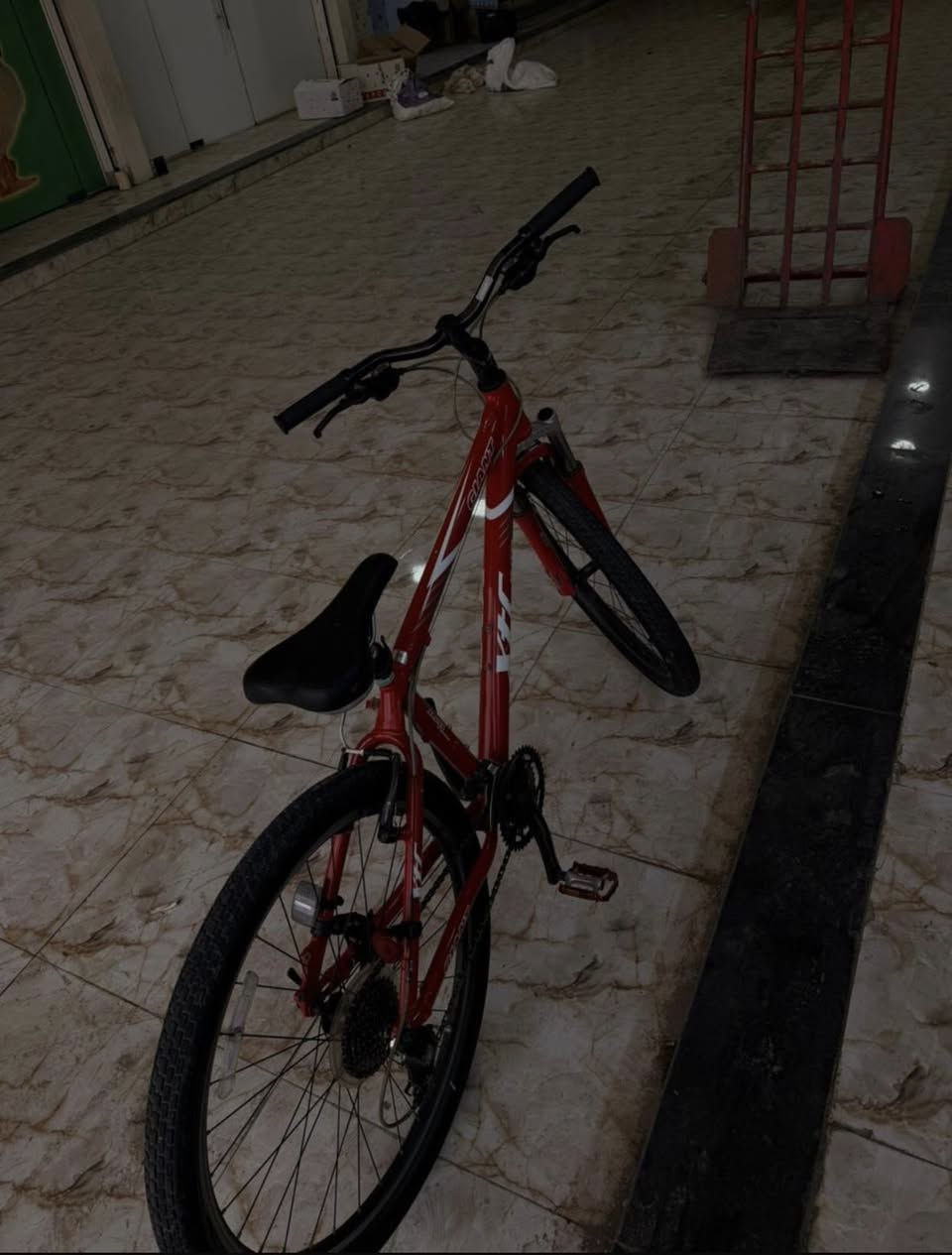 سلام عليكم من رخصة الادمن عدنة هاي قطعة للبيع فوللل كير ٣/٨ فقاس شرط نضيفة كلششش و بل واقع احلا سعر ٢٠٠ و بيها مجال شوي للشراي


**إذا كنت صاحب هذا الإعلان وتريد حذفه لأي سبب، رجاءا أرسل رسالة إلى الدعم الفني**