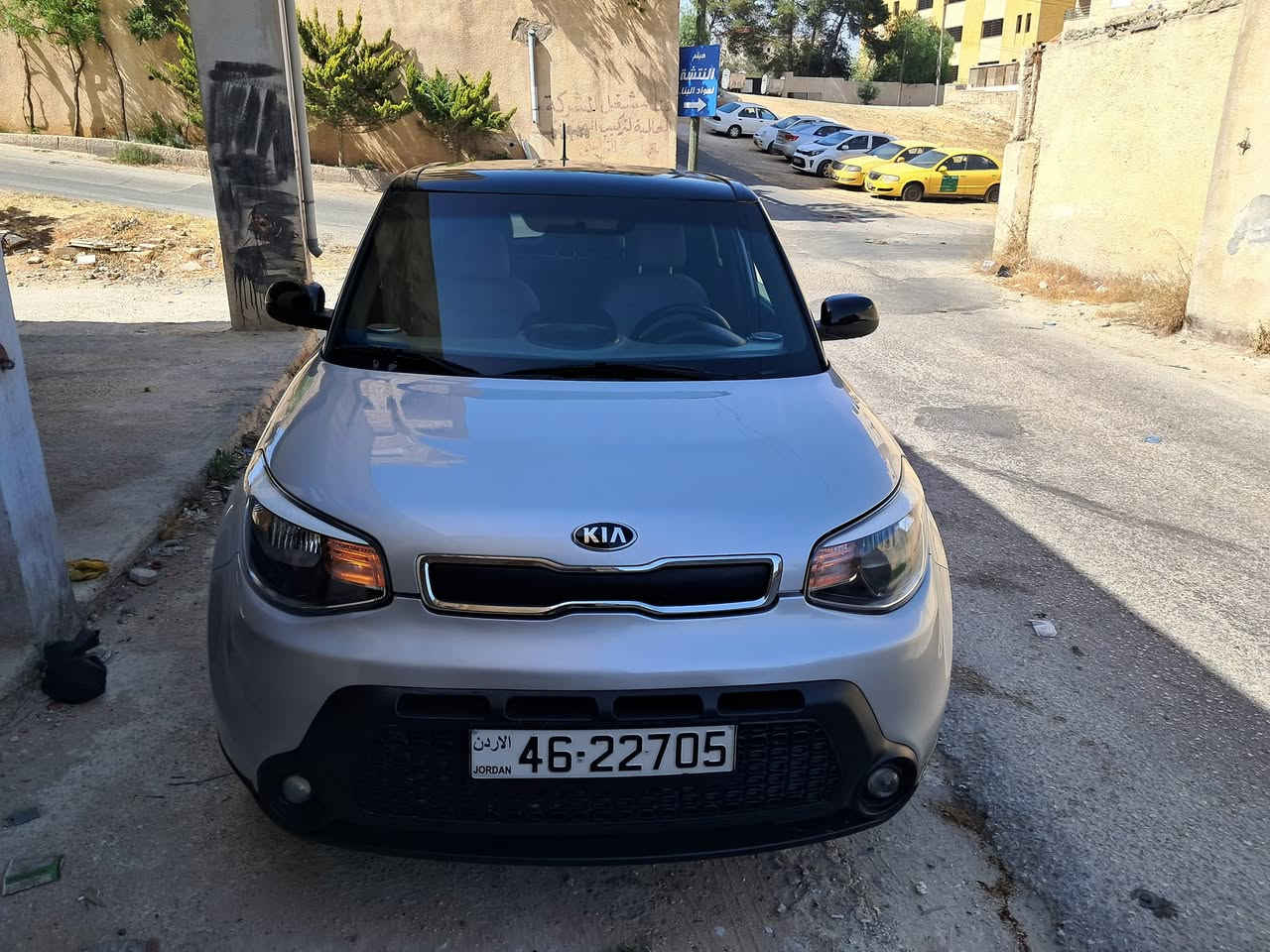 كيا سول موديل 2016 بحاله الوكاله 
( بنزين )
  للبيع كاش فقط بسعر 7900
    محرك سعه 1600
  اتصال 0799091876 رقم ٠٧٩٩٠٩١٨٧٦
   فحص 3 جيد    1 ضربه رسيه 
    السياره بسم الله ما شاء الله نخب نظافه 
   جير اتوماتيك.    تحكم طاره. مثبت سرعه


**إذا كنت صاحب هذا الإعلان وتريد حذفه لأي سبب، رجاءا أرسل رسالة إلى الدعم الفني**