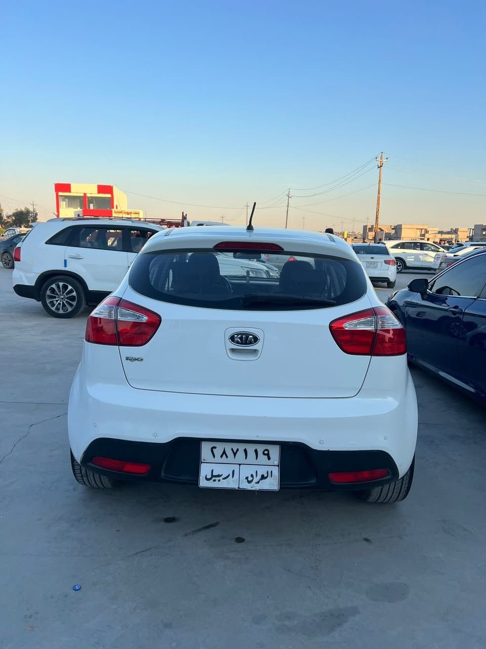 كيا ريو موديل 12 ضرر بونيد و جاملغ بلا دواخل محرك ما مفتوح لا صرف لا نفخ سياره جديده السعر 90 ا***********
