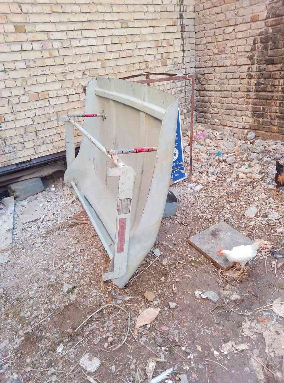 سلام عليكم كاسحه لبيع مال هينو***********
