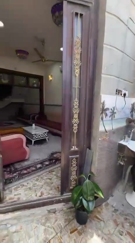بيت للبيع مساحة 💯م طابو صرف في الكوفة حي ميسان بال 22 يحتوي على طابقين الطابق الارضي يحتوي على غرفة وصالة واستقبال ومطبخ وصحيات داخلية وخارجية والطابق الاول يحتوي على غرفتين وصالة وصحيات الاساس والسقف صب كونكريت والبناء طابوك جمهوري والسقف صب كونكريت بناء جناي الأرضية كاشي والجدران سيراميك وسقوف بياض شارعه 12م قرب السوك وشارع الكيات السعر 155 وبي مجال للشراي للاستفسار اكثر الاتصال على ارقام المكتب
***********
***********
او مراجعة مكتب الحسيني للعقار في الكوفة حي ميسان الشريط قرب شارع عودة
