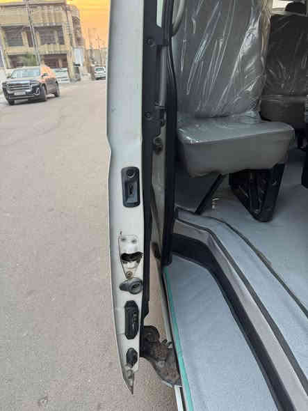 السلام عليكم.
فتون cs2.  موديل 14
حالة السيارة جيدة جدا 
نظيفة  دوشمة جديدة 
تخم تاير ويل كب 
كير  محرك جديد 
للتواصل الاتصال مباشر ***********
