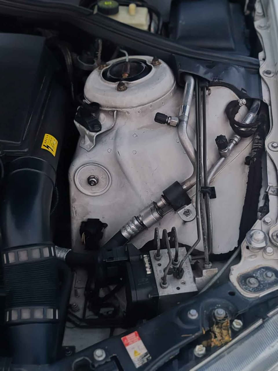 غواصة موديل 2001
رقم بغداد دولي بأسمي تحويل مباشر
 جاهزة مابيها اي نقص كلشي موضح بالفيديو والصور
العنوان بغداد كفاءات العبيدي
السعر 115 وبيها مجال
*********** اتصال
 او واتساب فقط بغداد, العراق
