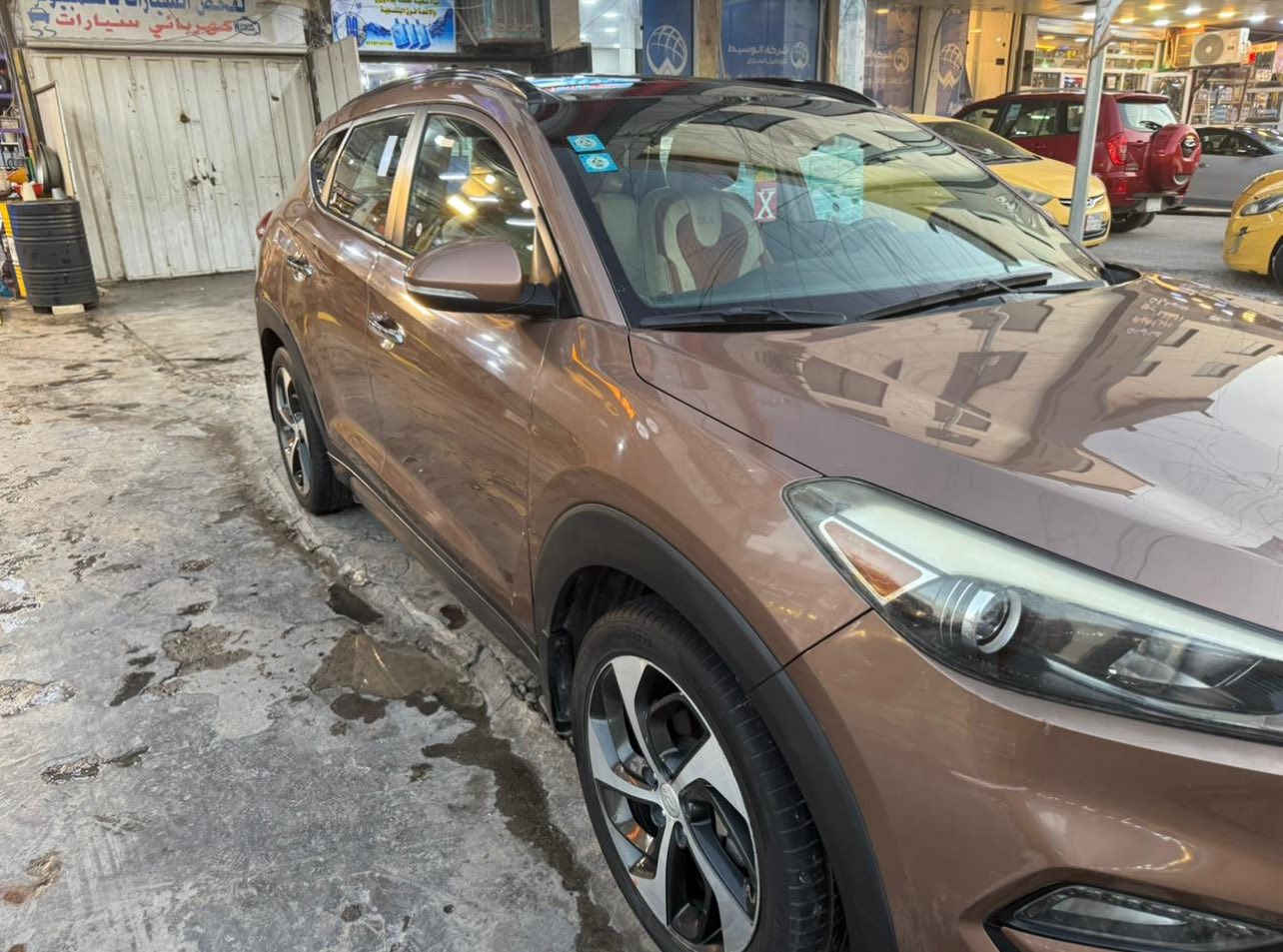 السلام عليكم توسان 2016 فول مواصفات 1على1 شاشه كبيرة شاشة اعطال رادار بصمه تشغيل /ابواب بانوراما صندوق كهرباء كشنات جلد تدفئة بالكشنات ويل كب رياضي حجم 19 السيارة ماشية 111 بسمي تحويل مباشرة كير مكينه مكفوله كفاله عامه ومكفوله من الصبغ بيه بارد قليل من امريكا صور الحادث مرفقة بل منشور مكان السيارة بغداد حي اور صوره السونر بل منشور سعر سياره 152وبيه مجال الشراي رقم الهاتف *********** ابو سجاد
