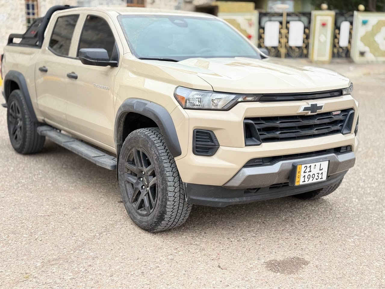 شوفرليت كولورادو موديل ٢٠٢٤ 
سيارة كلين مطلعيهه صفر من كندا حاليا
ماشية  ١٩ الف كيلو متر 
مواصفات : 
- سيارة لون خاكي مميز ومرغوب  
-فور ويل
- دبل شاشة دجيتال 
- كاميرا امامي وخلفي
بيه كاتب تظليل  من المرور 
سعر السيارة 318 و بيه مجال 
*********** كيفري, ديالى
