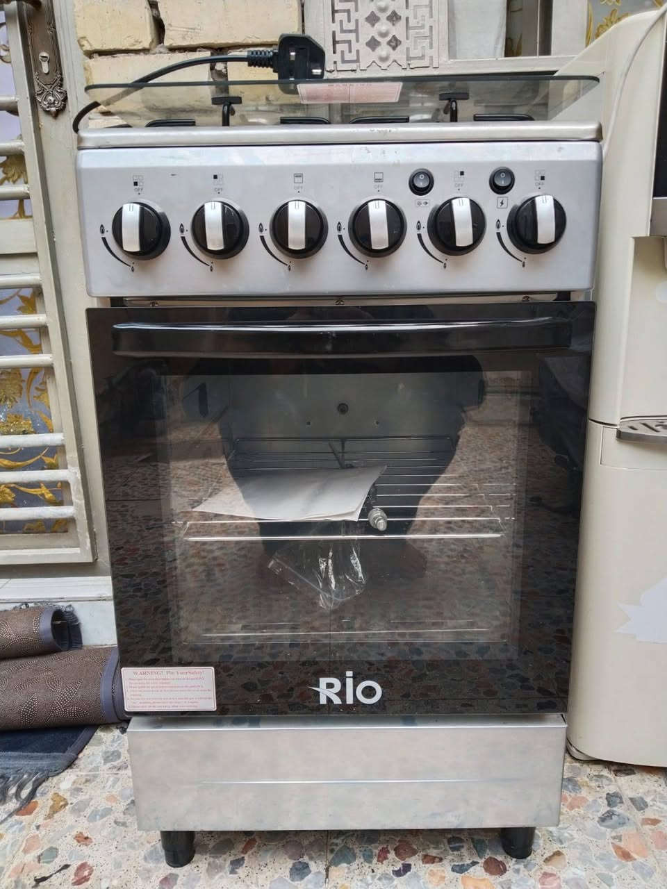 سلام عليكم طباخ للبيع اخو الجديد ما مستخدم اقل 10ايام نضافه شوفة عينك السعر 100  العنوان بغداد البلديات ملاحظه اني مكلف بلنشر هاذ رقم راعي الطباخ بي واتساب‏‪ 0771 801 6112
