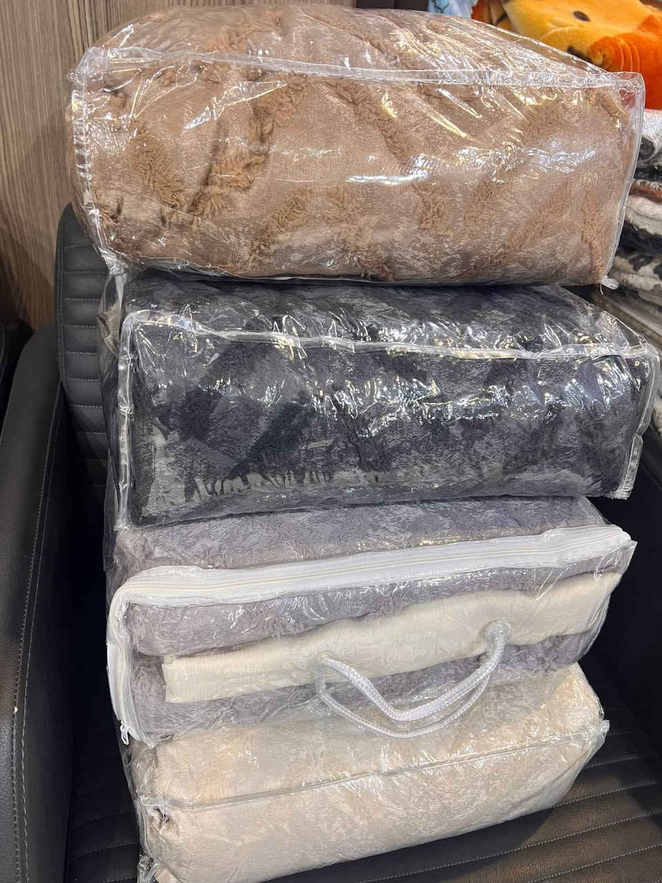 بردات تور ٣قطع

السعر ٢٨

قياس ٤مترات ونص الكلي


**إذا كنت صاحب هذا الإعلان وتريد حذفه لأي سبب، رجاءا أرسل رسالة إلى الدعم الفني**