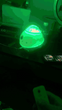 جهازين الاول ليزر واضائة الوان مثل ما موضح بالفيديو 
الثاني اضائة ثلج فقط بي هواي مود سعر القطعة 10 الف 

***********
