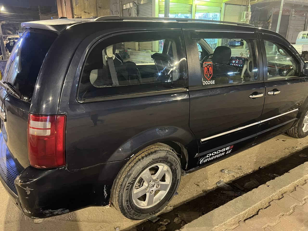 من رخصة الادمن 
للبيع 
دوج كرفان 2008 SXT
لون نيلي 🔵
رقم بغداد
🖊️ منظومة غاز السيارات مفصول
🖊️ حجم المحرك 3.8
🖊️ ثلاث قطع تبريد ❄️
٧ راكب 

🖊️ سنوية ٢٠٢٧
 السعـر 95 ورقة وبيها مجال قليل
العنوان البصرة - قضاء المدينة 
الهاتف ***********
