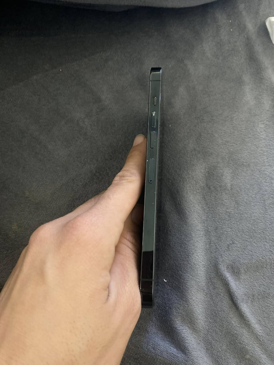 ايفون 13 برو ماكس 

92🔋

ذاكره 256
مكفول من كلش 
نموذج m امريكي 
الجهاز نضيف حيل 
السعر 730
*********** واتس 
مكاني الحريه
