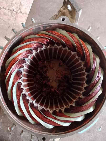 السلام عليكم الى مزارعين القائم والقرى المجاورة يتوفر لدينا صيانة غطاسات ابار الماء كافة الأحجام ويتوفر سلك لف لجميع انواع الغطاسات والماطورات الكهربائية
للأستفسار والتواصل على 
رقم الهاتف /***********
