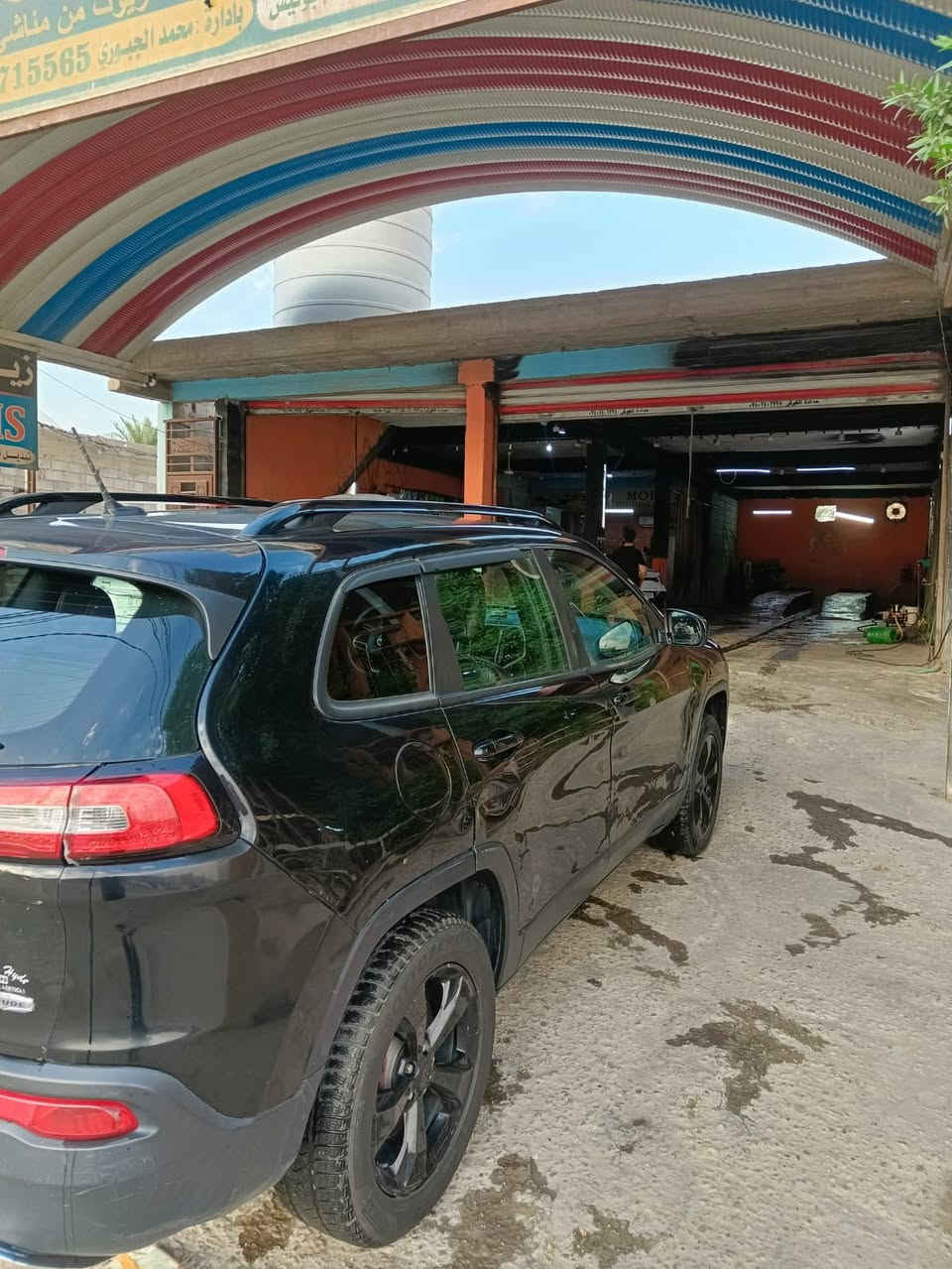 جيب بزون 2018.فول عده الفتحه السياره بلاك توب اصل بدون ايرباك بدون دواخل ماشيه 160 الف كيلو محرك 6سلندر برغي مامفتوح بيهه ضربه براس البنيد مصلح نفسه بدون تبديل اوتو هولد .اوتو ستوب شاشه جبيره كير 9نمر اي تي .سبير مانازل تخم تاير وهواي مواصفات .رقم دولي الجديد .نجف .السعر 150.
***********
