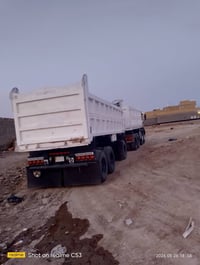 شاحنات