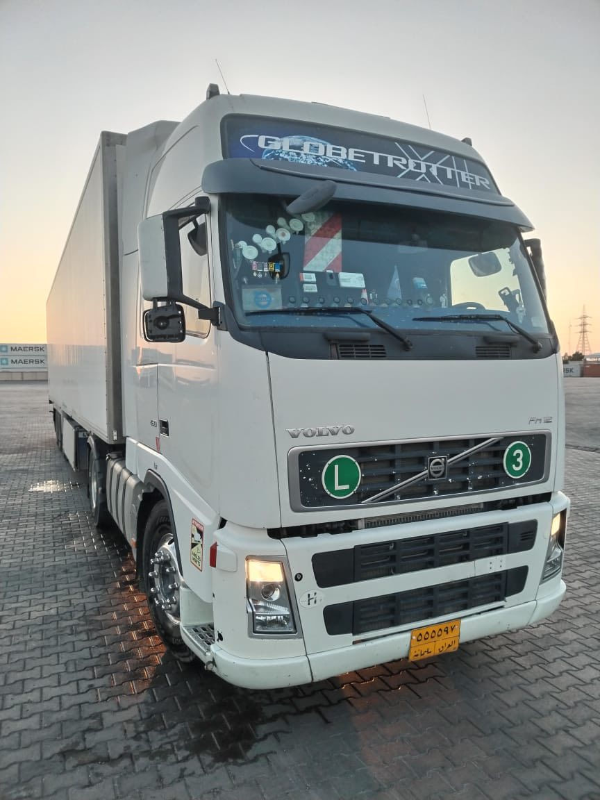 سلام عليكم فالفو لبيع موديل2005
السيارة تخم تاير وتخم ويل كروم مربوطه وكامله براد فرابه ستندر 2:60 طول 13و60 جهاز سنك 300  سنويه بسمي تحويل ثاني يوم اللاستفسار : ابو محمد ***********
