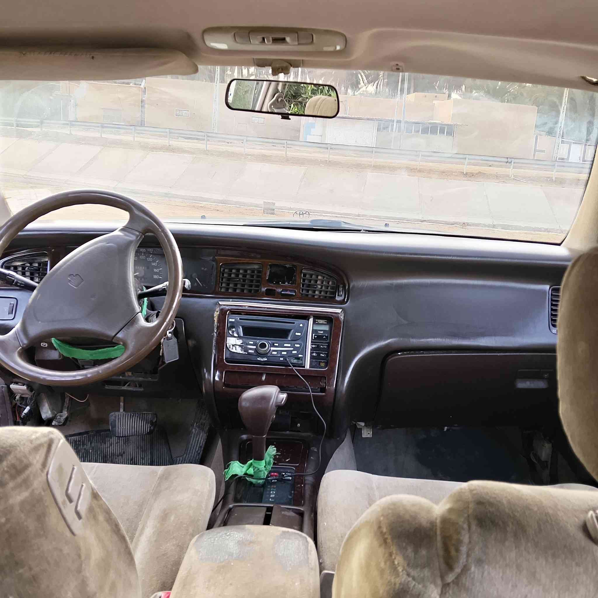 سلام عليكم
بطه موديل 92 

كامله مكمله حداديه زينه

 محرك وكير كفاله 

التبريد كمبريسر 

سياره كهرباياتها كامله اشاير لايت 

العدادات كلها شغالات

سياره ما متعوبه عند شايب 

كشرها نظيف مصبوغه خزام قماره بلاديه 

مكفوله من كص ونقل الجثه والعيب الشرعي 

تحويل مباشر اول ما تشتري 

السعر 50 وبيها مجال 

***********
