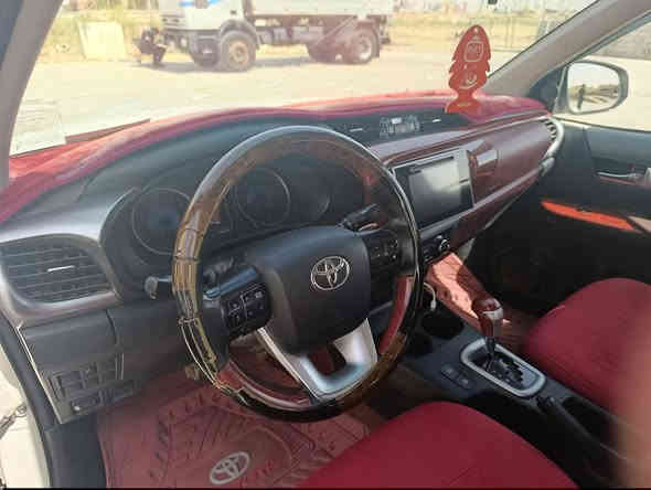 السلام عليكم
بيك اب فلاونزه كويتي 2017
فول مواصفات مكفوله كفالة عامة 
رقم بصرة تحويل مباشر
سنوية لل 2027
كير اوتوماتيك 
كير ومكينه وكهربائيات بشرط
حدادية جديده تخم تاير جديد  تبريد ثلج
السعر 245$ وبيها مجال بسيط
مكان السياره ذي قار 
***********
***********
