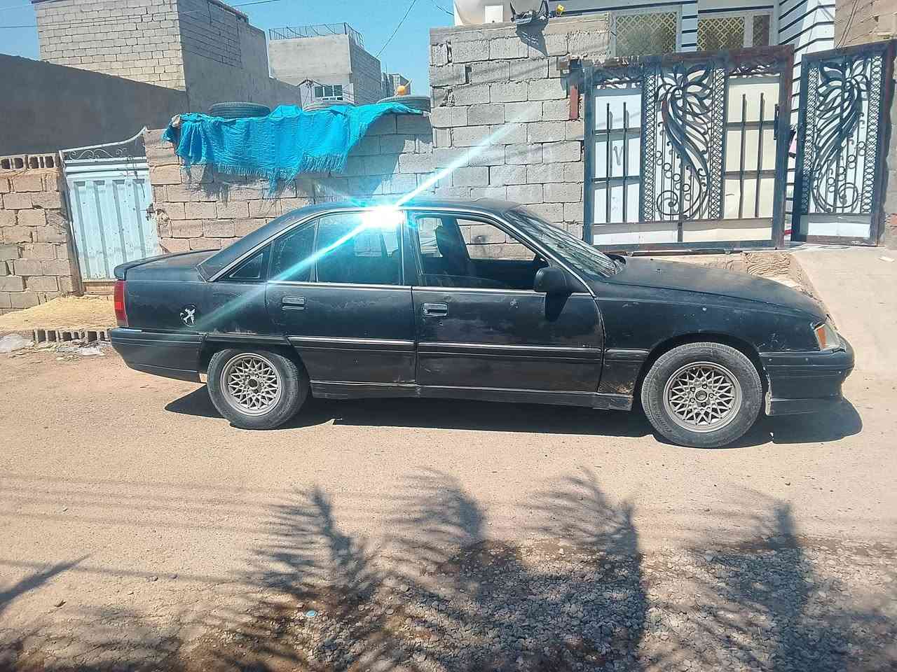 اوبل اوميكا للبيع موديل 94 سنويه 28 مكاني ديالى بلدروز***********
