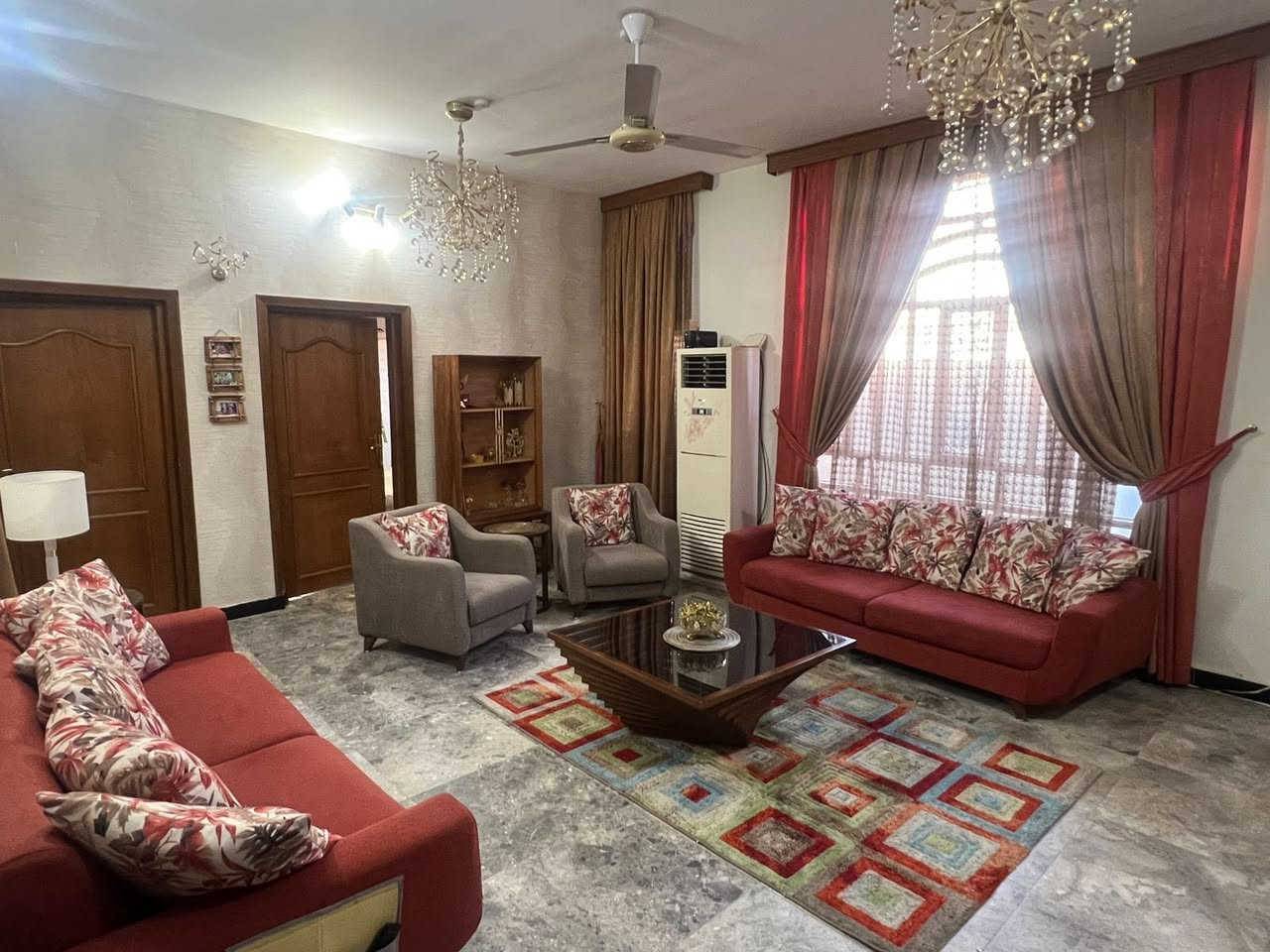 يوجد تخم تركي للبيع  ١٠ مقاعد نظيف جداً سعر ٣٥٠ وبي مجال بسيط


**إذا كنت صاحب هذا الإعلان وتريد حذفه لأي سبب، رجاءا أرسل رسالة إلى الدعم الفني**