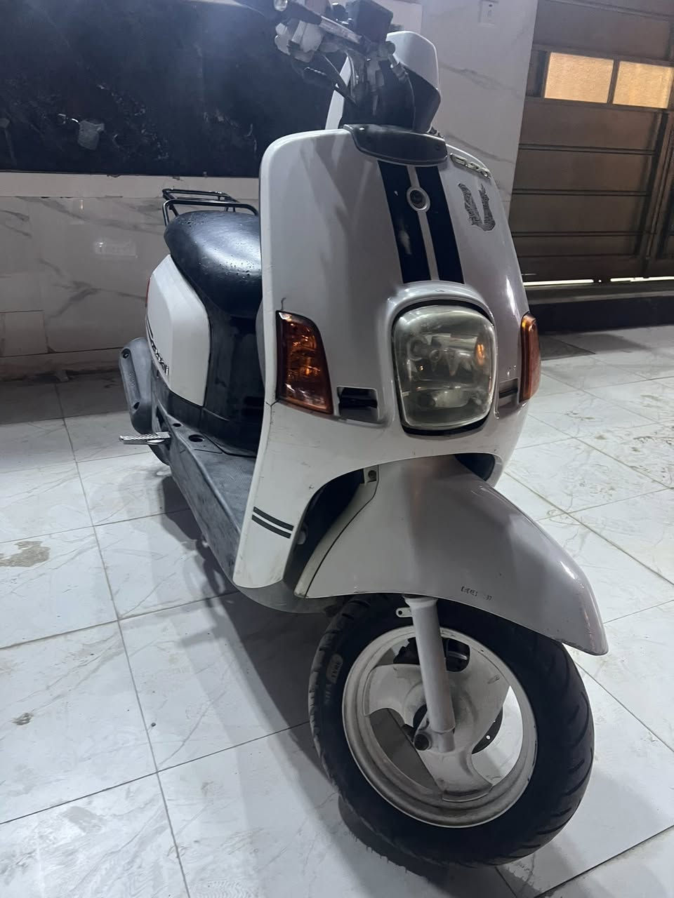 ماكس بوليس كفر اصلي مختم أشاير برتقالي بلاد داخل املح مفتوحه الدراجه حلوه كلش نگره سلف جاهزه 
السعر 425
07888 748 999
