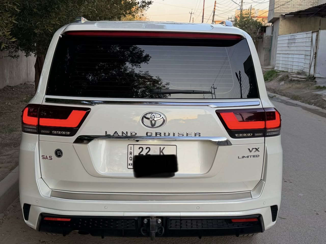 لاندكروزر VX لمتد موديل  2024 مكفولة كفاله عامه ماشيه 31 شركة ساس .. باج تظليل . مواصفات لايت عدسه متحركه كشن خزن ذاكره رادار كشنات الامامي ولخلفيات كهربائي تبريد تدفئة بالكشنات 3 شاشات سماعات جي بي ال 4 كامرات صندوك كهربائي شاحن لاسلكي جلد سياره فول مواصفات ل VX تجي فول . غراضها كلها موجوده هيتفونات بردات 2 بصمات 2 فحص هزه كله جديد تحويل ثاني يوم اي استفسار ***********
