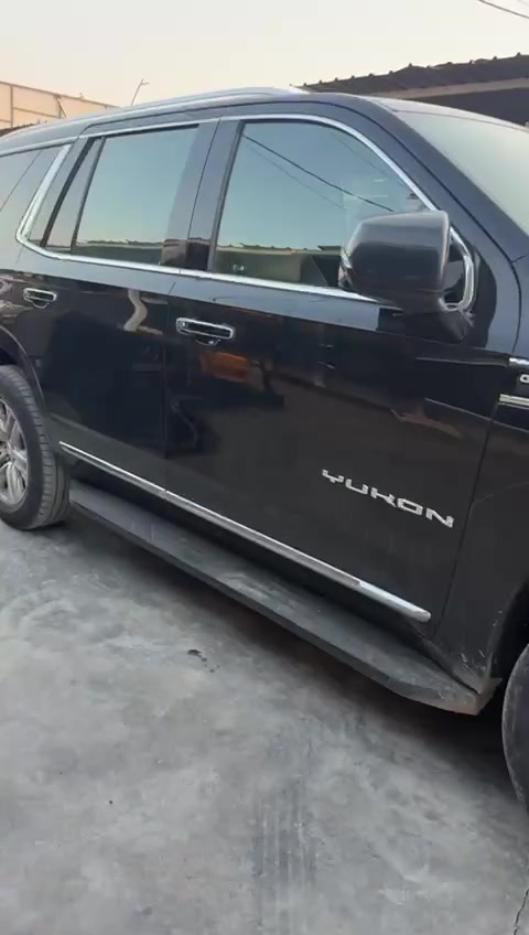 للبيع جمسي يوكن  موديل 22 بانوراما فئتها SLt السعر 410 اتصال ***********
