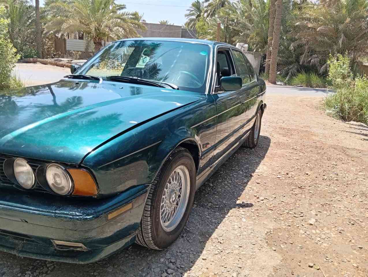 مديل 1990 مسكر مكينه عدله مرغوبه لون زيتوني  منضومة زنون منضومت صوت سنوي2028 رقم نكليزي تخم تاير جديد ويل خليه شاشه وكامره سعر 45بيه مجال ***********

