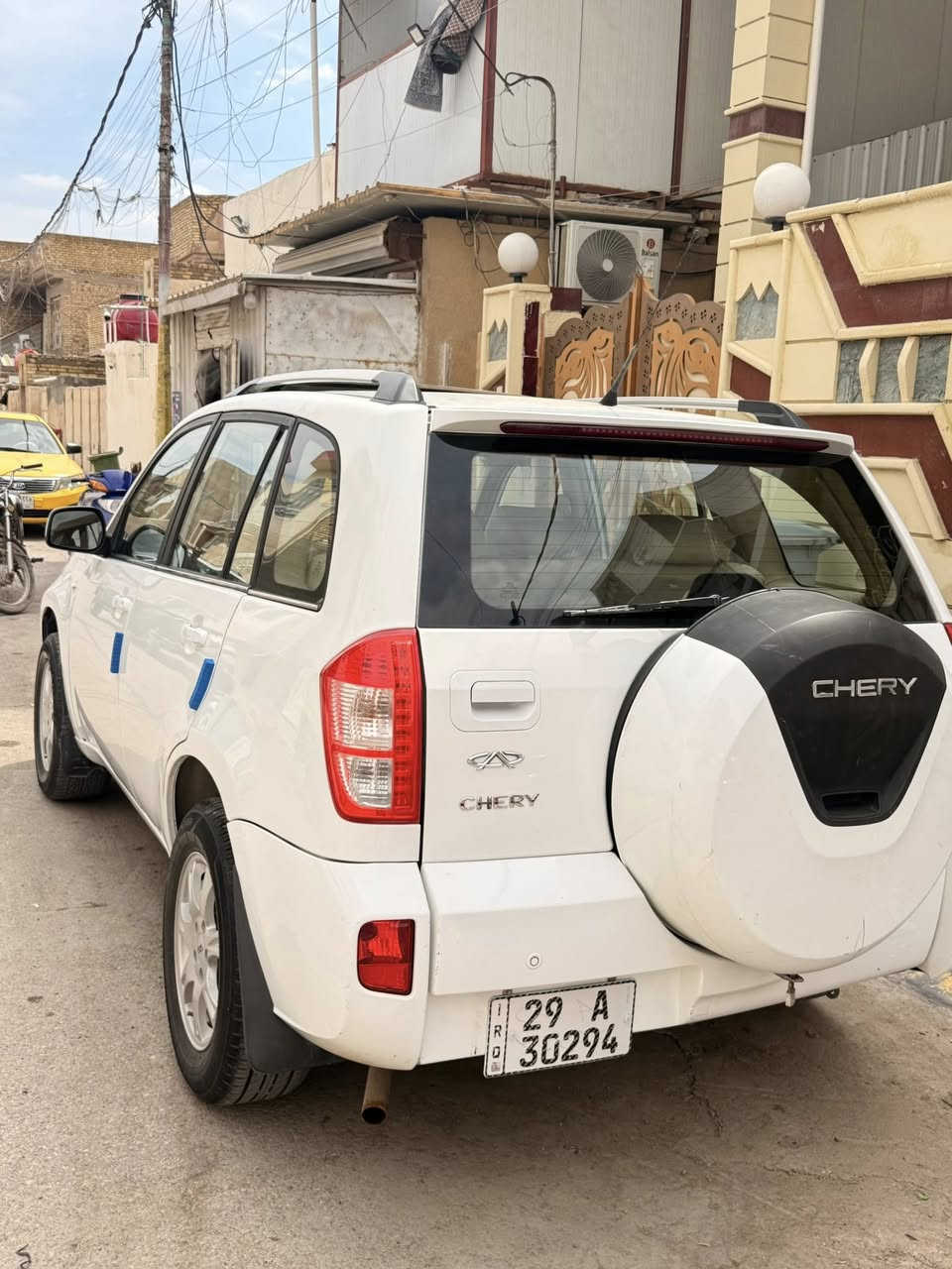 السلام عليكم 
للبيع تيكو مديل 2014 
ماشية 70 الف سويجات اثنين مال شركة 
السيارة مكفولة  كفالة عامة من الشخط ولخياس 
بسمي تحويل مباشر رقم واسط دولي سنوية جديدة
محرك كير حدادية تبريد بل جيس ما نقصها برغي وجديد
السيارة معروضة بسعر 83 وبيها مجال ونشالله بلخير للي ياخذها العنوان الكوت داموك ***********
